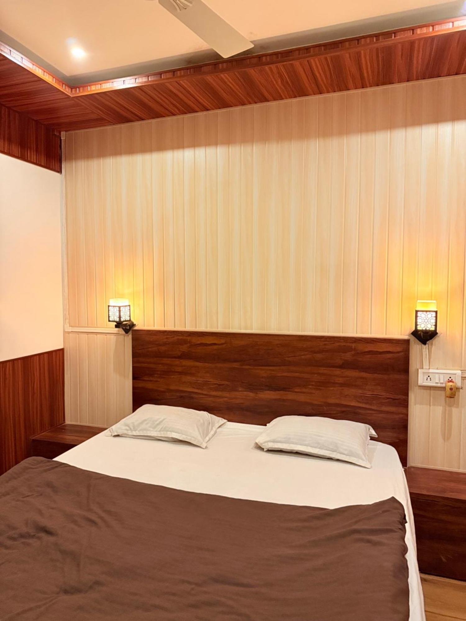 Dream Lodging Силчар Екстериор снимка