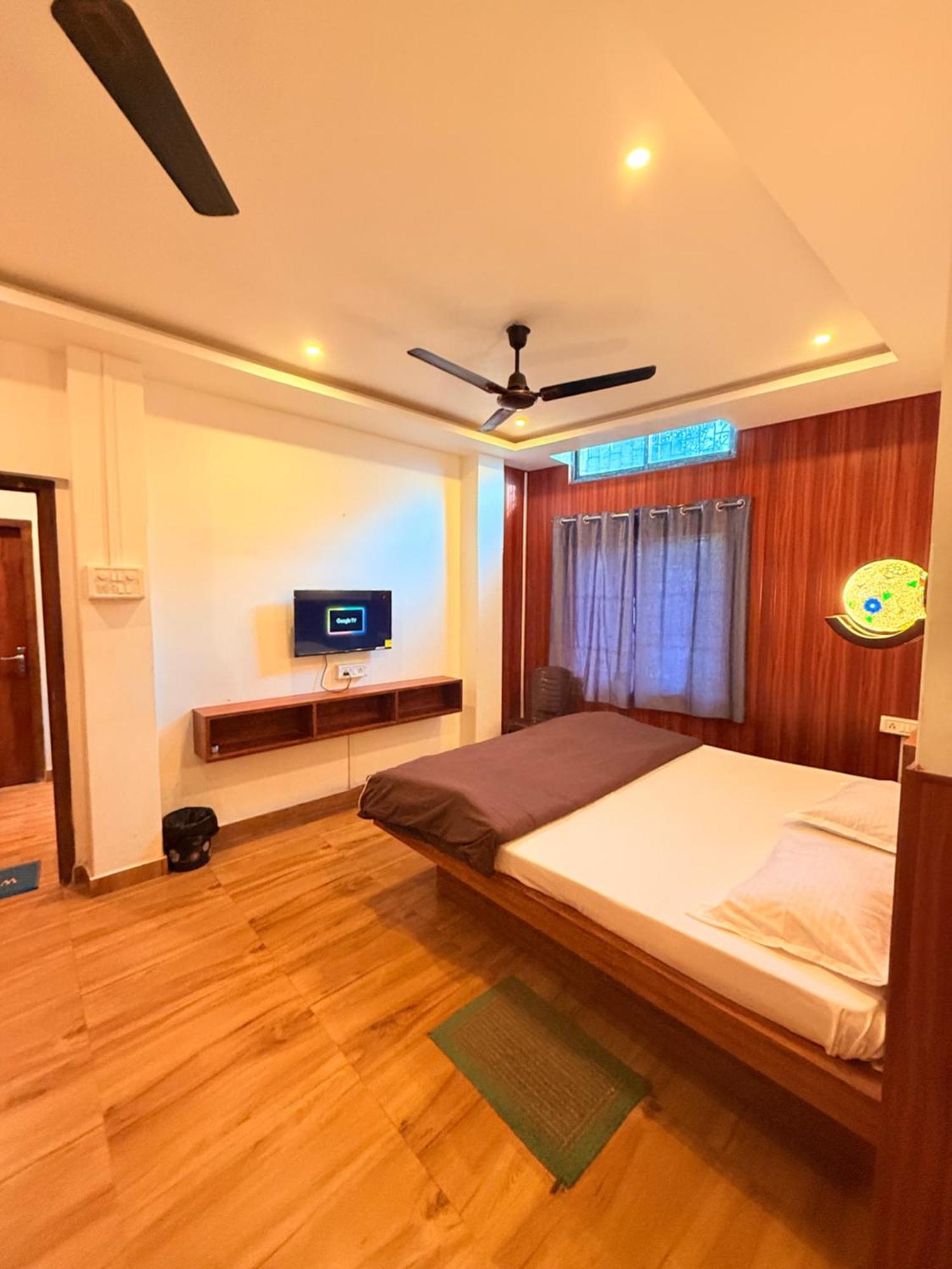Dream Lodging Силчар Екстериор снимка